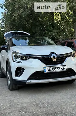 Renault Captur 2021 - пробіг 22 тис. км