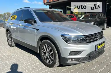 Volkswagen Tiguan 2017 - пробіг 364 тис. км