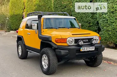 Toyota FJ Cruiser 2006 - пробіг 187 тис. км