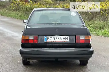 Volvo 460 1992 - пробіг 300 тис. км