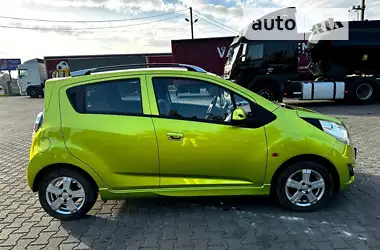 Chevrolet Spark 2009 - пробег 95 тыс. км