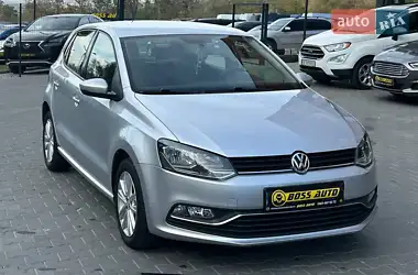 Volkswagen Polo 2015 - пробег 100 тыс. км