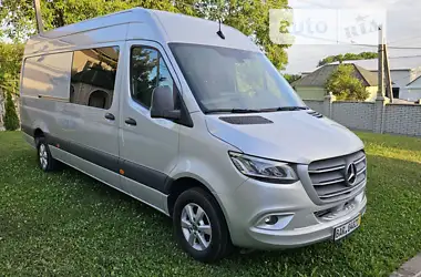 Mercedes-Benz Sprinter 2019 - пробег 157 тыс. км