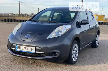 Nissan Leaf 2013 - пробіг 203 тис. км