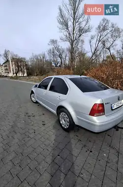 Volkswagen Bora 1999 - пробег 300 тыс. км