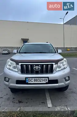 Toyota Land Cruiser Prado 2010 - пробег 200 тыс. км