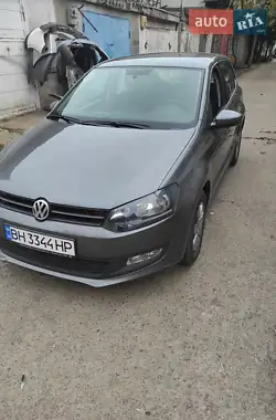 Volkswagen Polo 2012 - пробег 215 тыс. км