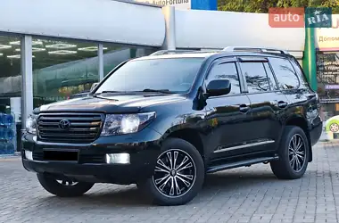 Toyota Land Cruiser 2011 - пробег 218 тыс. км