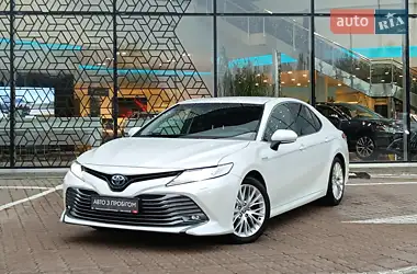 Toyota Camry 2020 - пробіг 114 тис. км