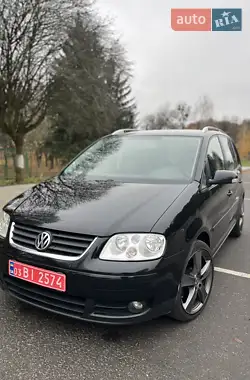 Volkswagen Touran 2005 - пробег 267 тыс. км