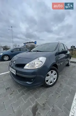 Renault Clio 2006 - пробіг 141 тис. км