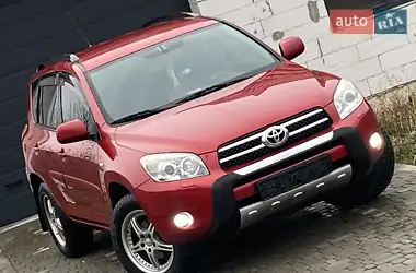 Toyota RAV4 2008 - пробег 167 тыс. км