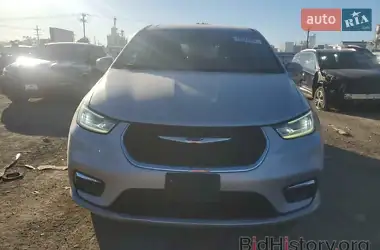 Chrysler Pacifica 2022 - пробег 181 тыс. км
