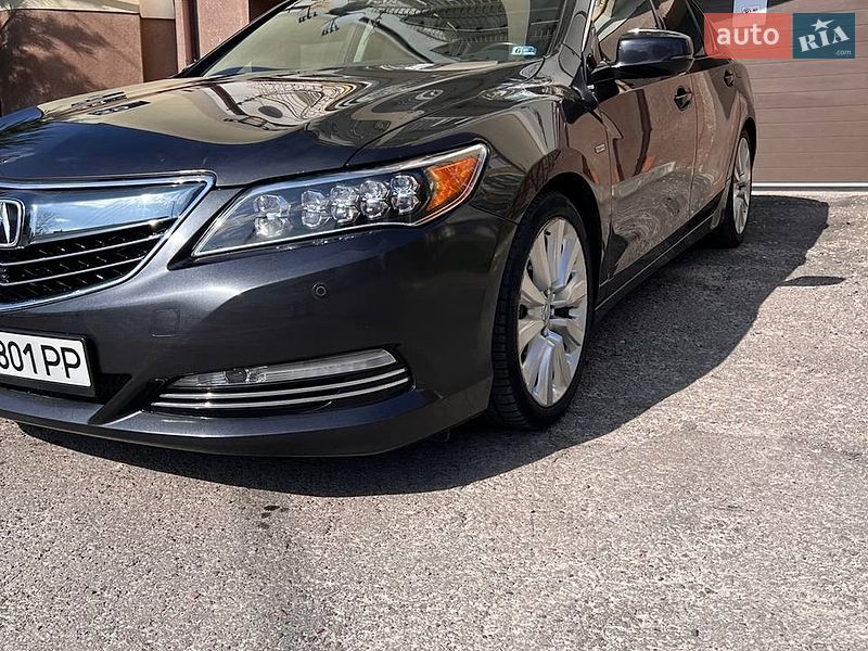 Acura RLX