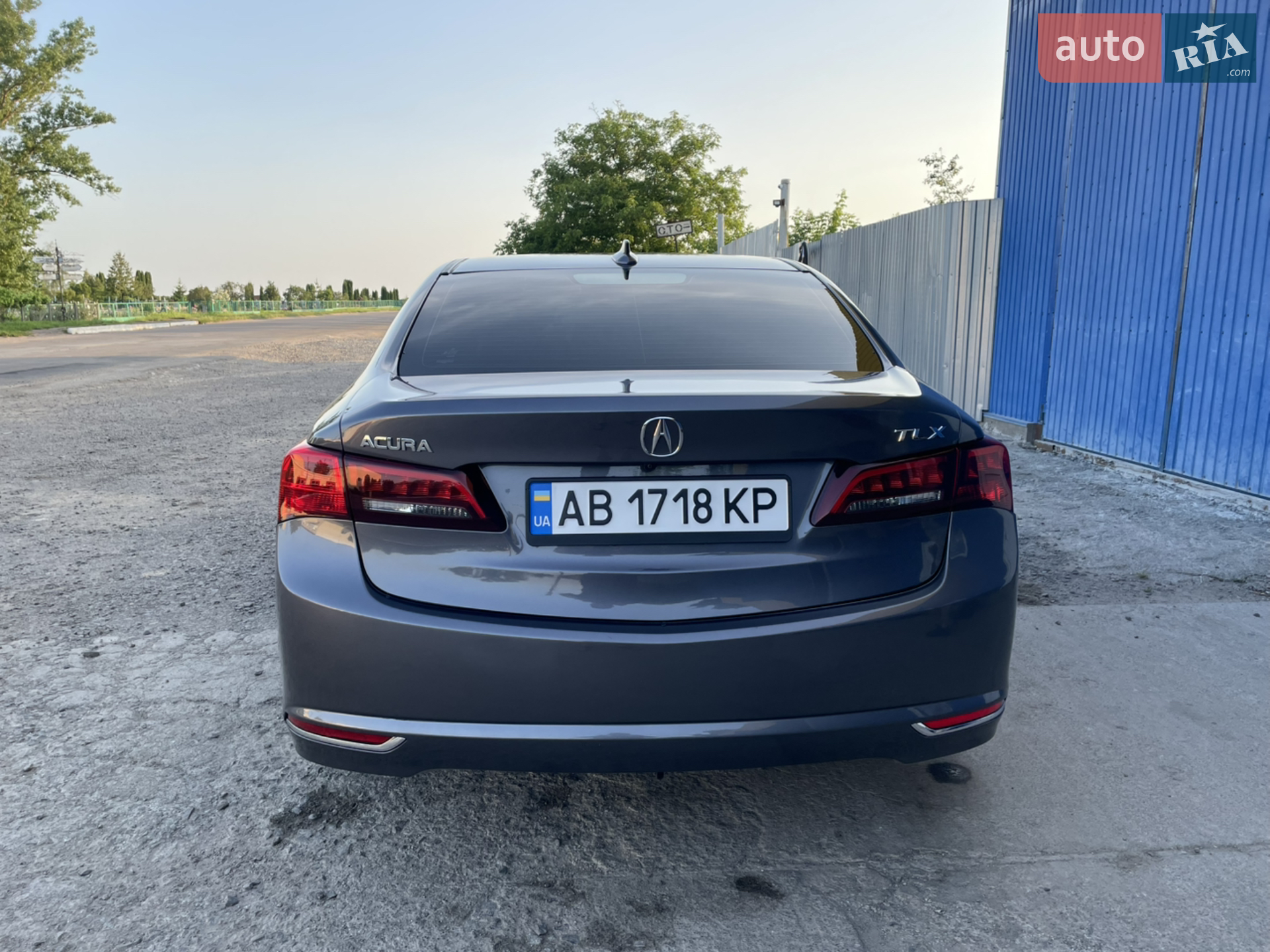 Acura TLX 2016 VIN 19UUB1F54HA007769 фото оголошення 2 з 11