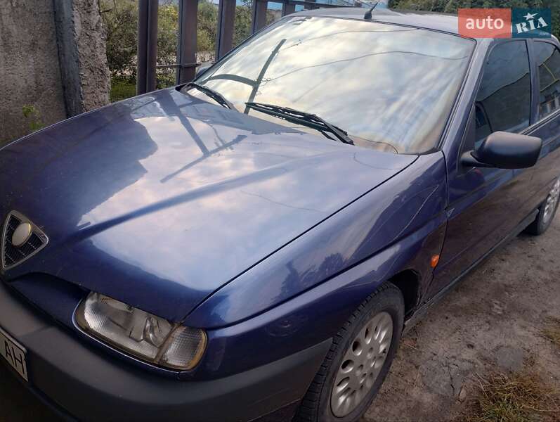 Alfa Romeo 146