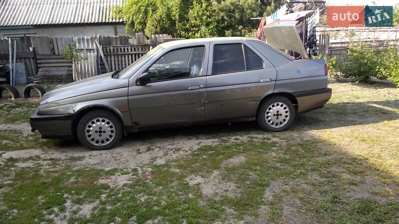 Alfa Romeo 155
