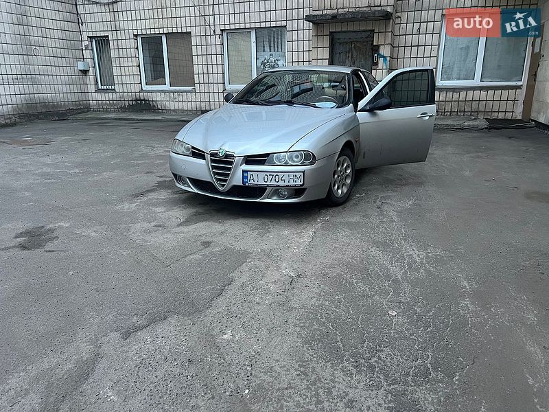 Седан Alfa Romeo 156