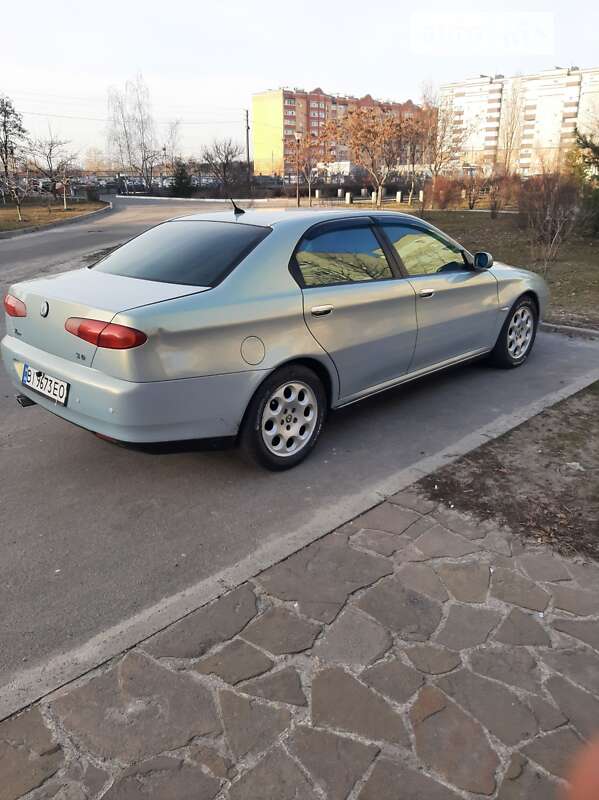 Alfa Romeo 166