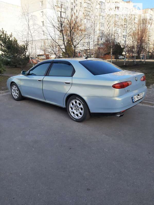 Alfa Romeo 166