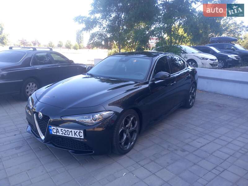 Седан Alfa Romeo Giulia