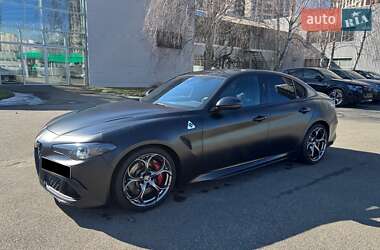 Alfa Romeo Giulia  2017