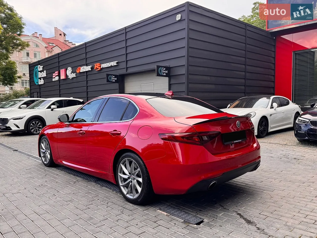 2017 Alfa Romeo Giulia - мініатюра 5
