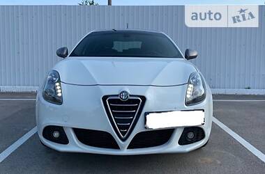 Alfa Romeo Giulietta  Veloce 2013