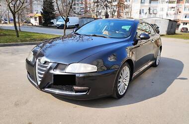 Alfa Romeo GT  2004