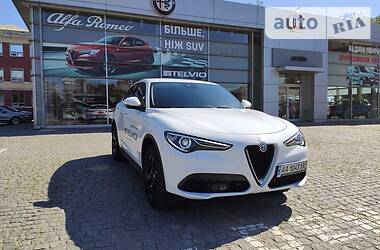 Alfa Romeo Stelvio Super 2019