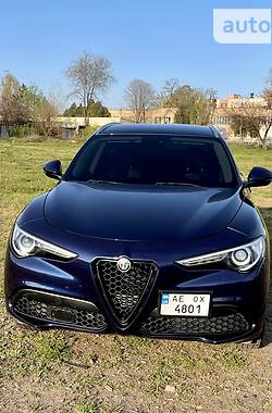 Alfa Romeo Stelvio Q4 2017