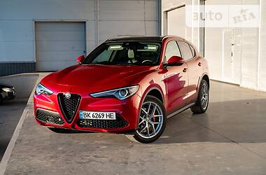 Alfa Romeo Stelvio TI Q4 2017