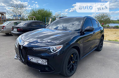 Alfa Romeo Stelvio  2018