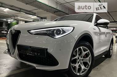 Alfa Romeo Stelvio 2.0t Q4 Veloce 2019