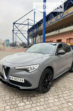 Alfa Romeo Stelvio  2021