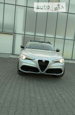 Alfa Romeo Stelvio  2019