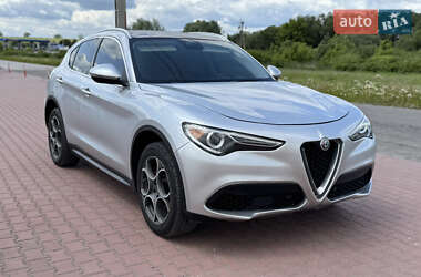 Alfa Romeo Stelvio  2018