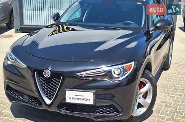 Alfa Romeo Stelvio  2017