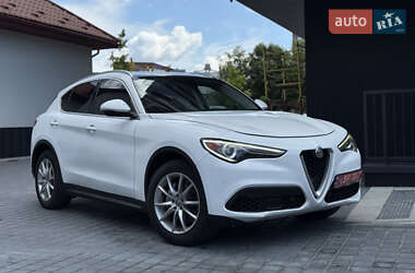 Alfa Romeo Stelvio 2017