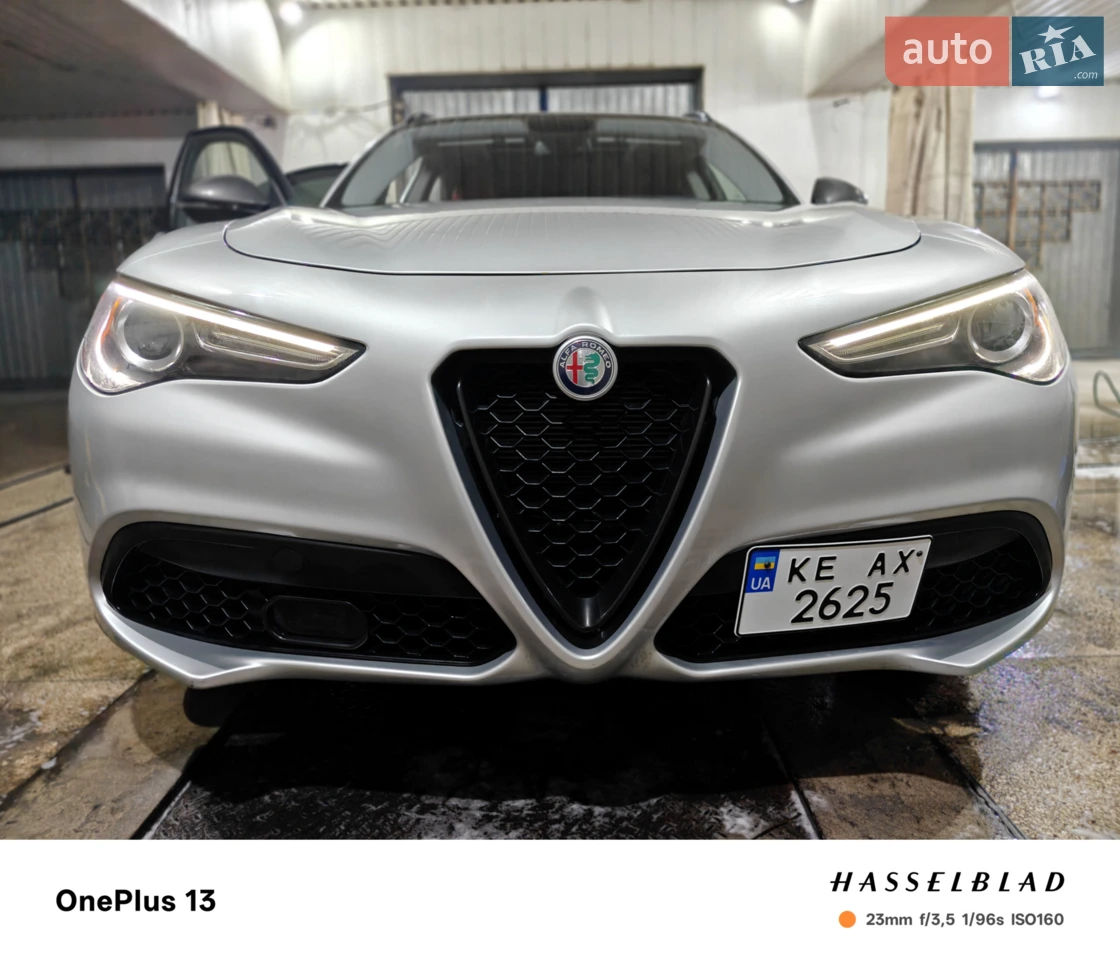 2019 Alfa Romeo Stelvio - мініатюра 4