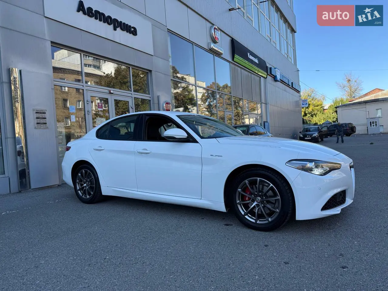 2021 Alfa Romeo Giulia - фото 1