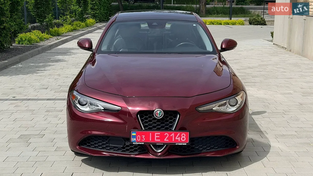 2017 Alfa Romeo Giulia - фото 1