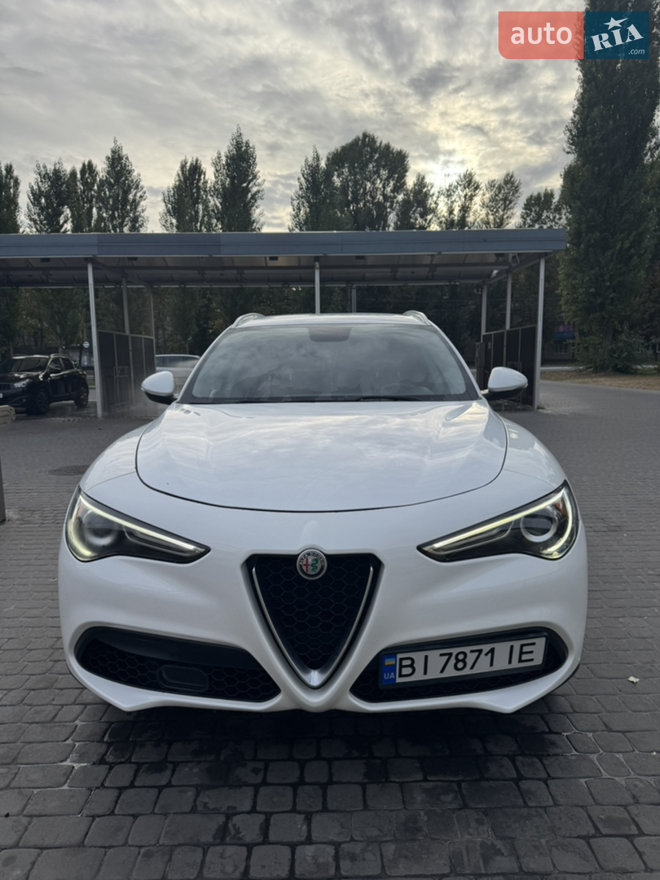 2017 Alfa Romeo Stelvio - фото 1