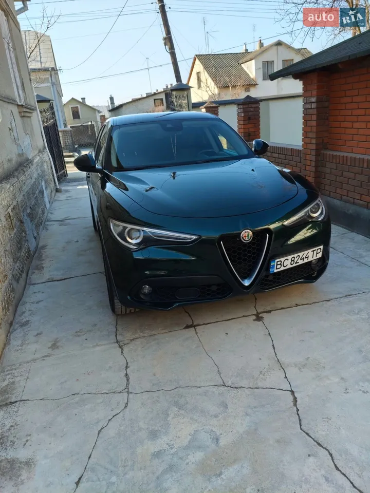 2018 Alfa Romeo Stelvio - фото 1