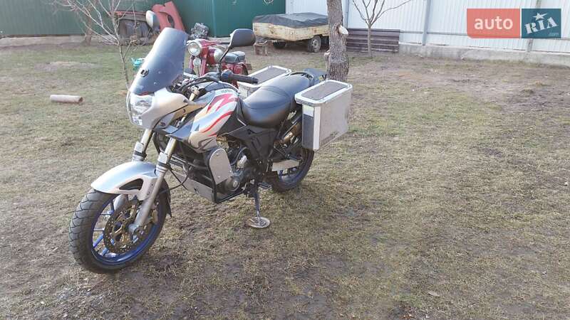Aprilia Pegaso 650