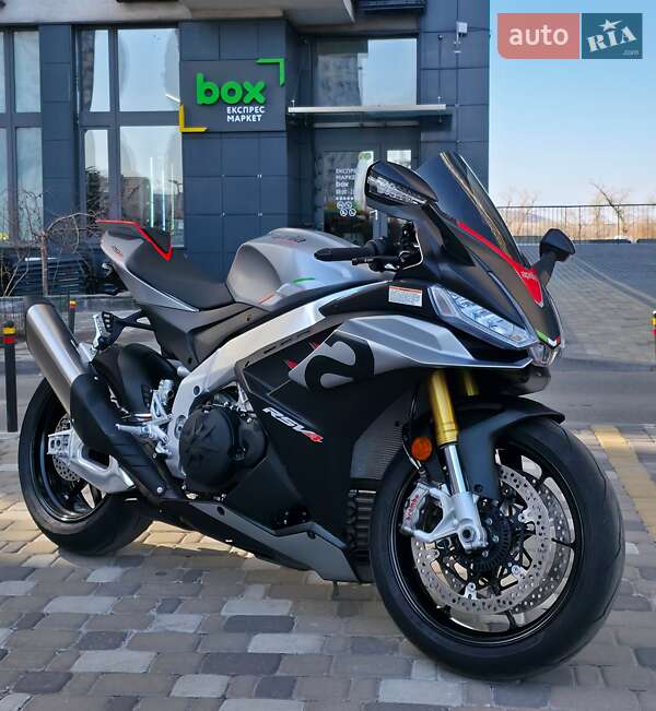 Aprilia RSV4