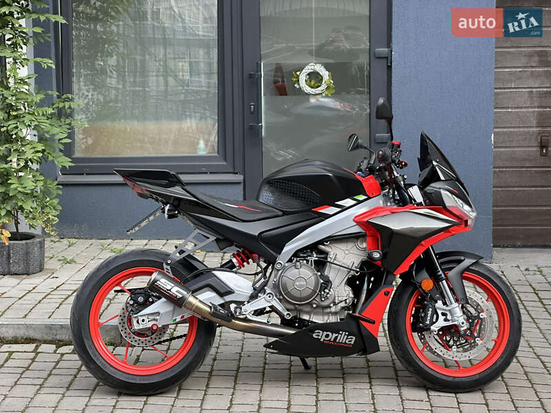 Aprilia Tuono