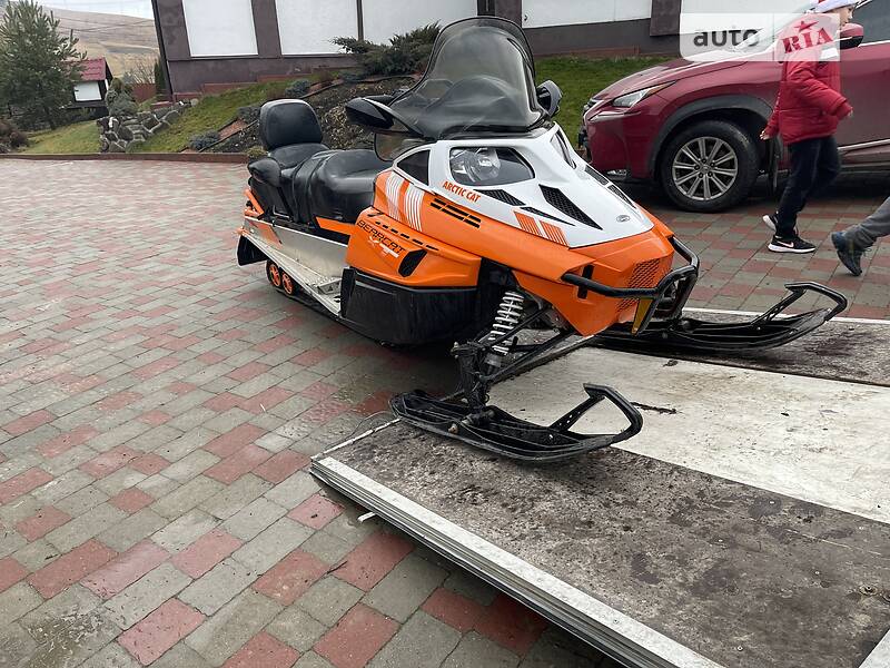 Утилитарные снегоходы Arctic cat Bearcat