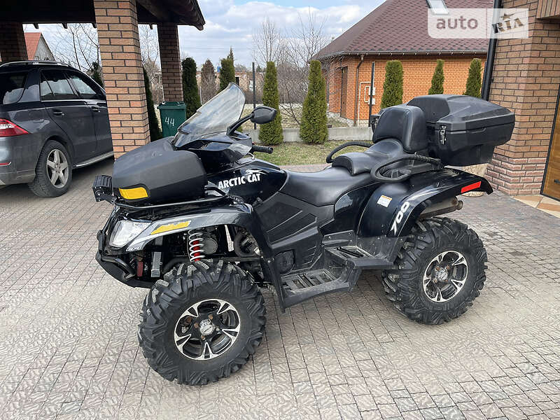 Квадроцикл  утилитарный Arctic cat XR 700