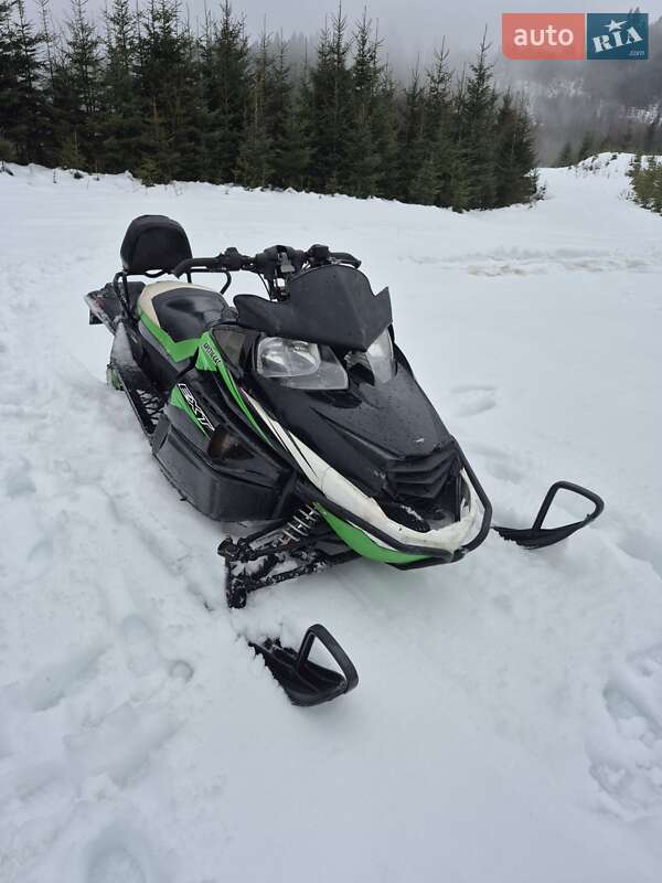 Arctic cat XTZ 1000